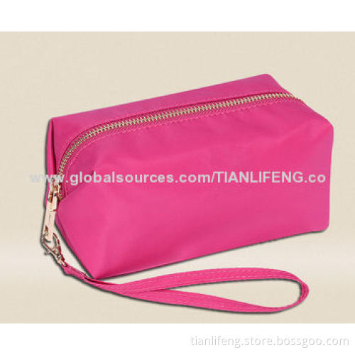 Classic Cosmetic Bag, Measures 16*8.5*8.5cm